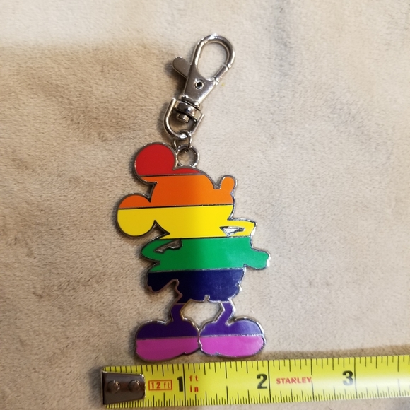 SALE NWOTDisney Parks Keychain - Picture 4 of 5